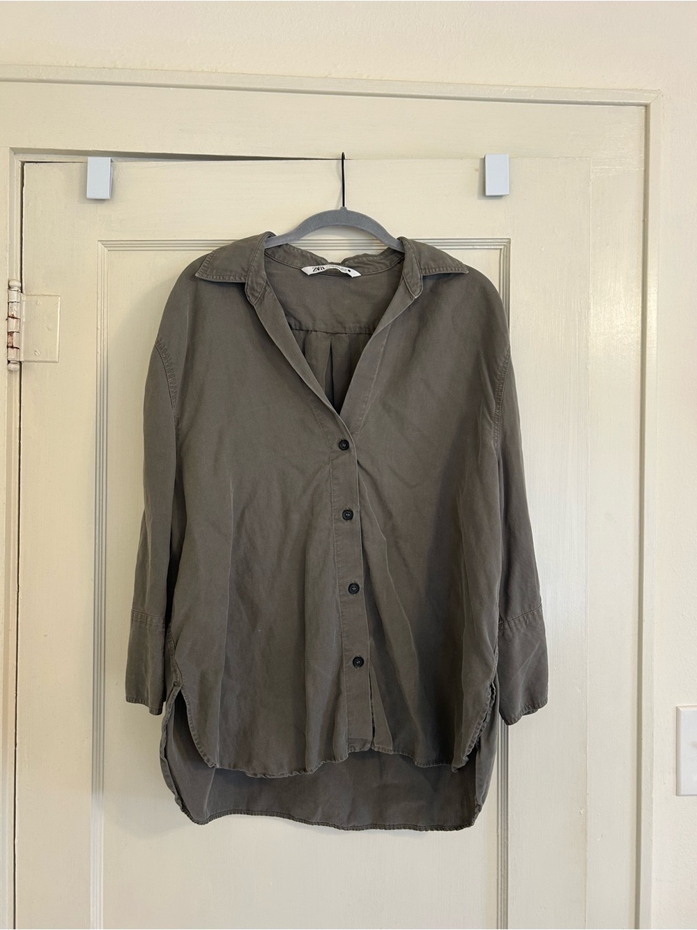 Zara Olive Button-Front Relaxed Shirt